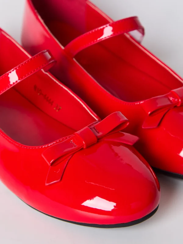 รองเท้าบัลเล่ต์ส้นเตี้ย สไตล์แมรี่เจน Mary Jane หนังแก้วเงาประดับโบว์