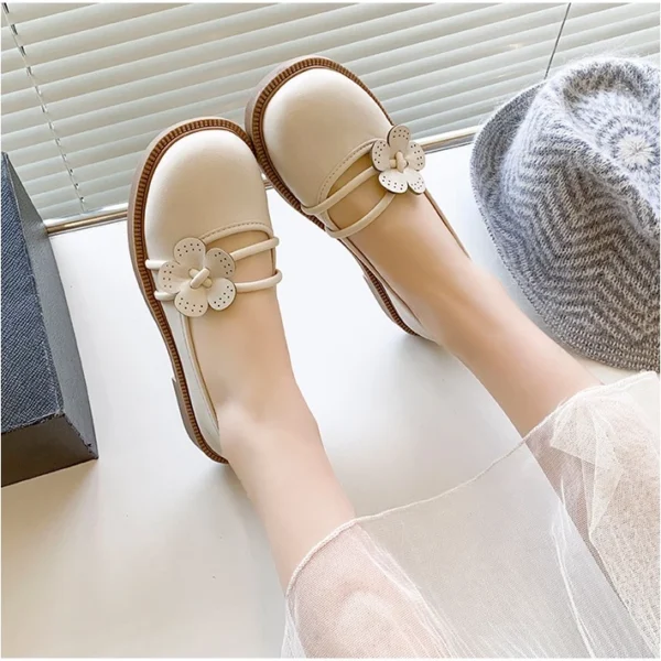 รองเท้าแมรี่เจนลําลองส้นเตี้ย แต่งสายรัดบาง